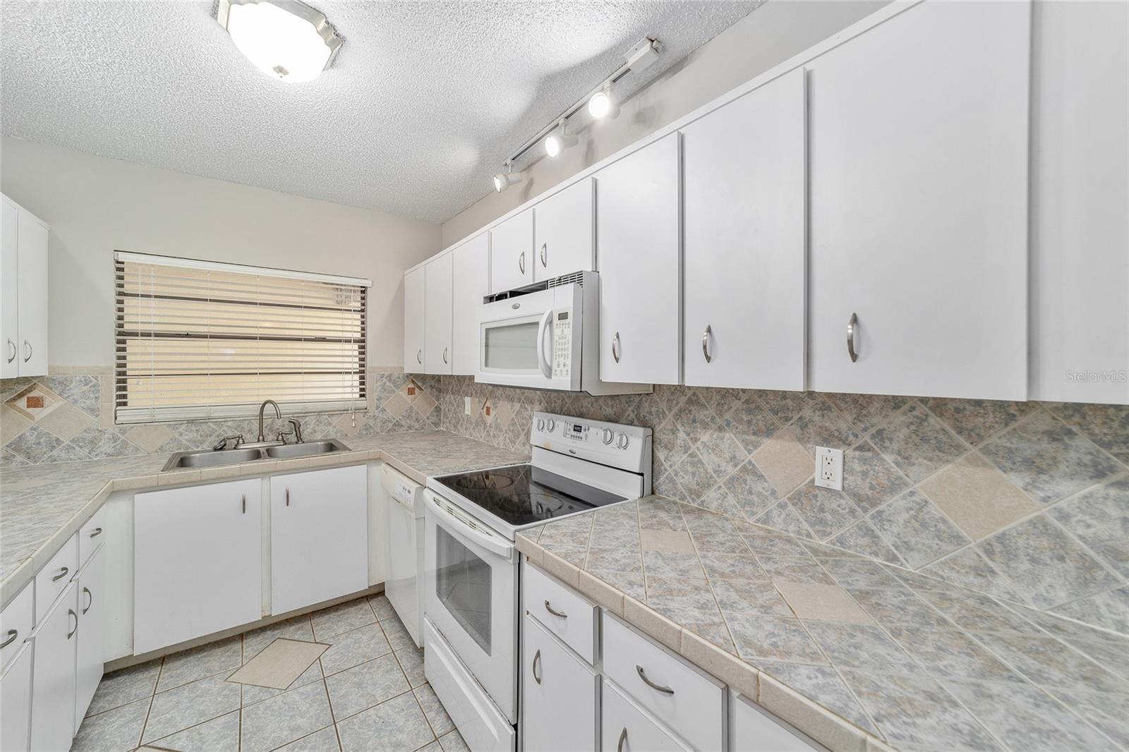 MARION SPGS CONDO - Residential
