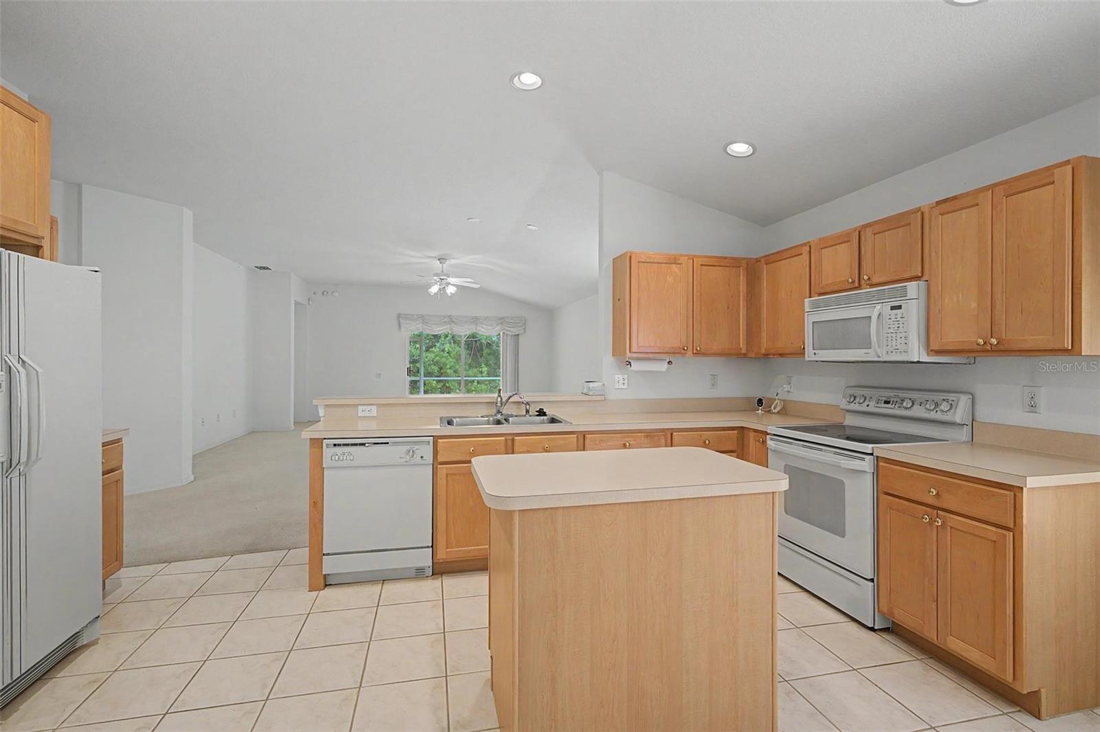 LEXINGTON OAKS PH 02 - Residential
