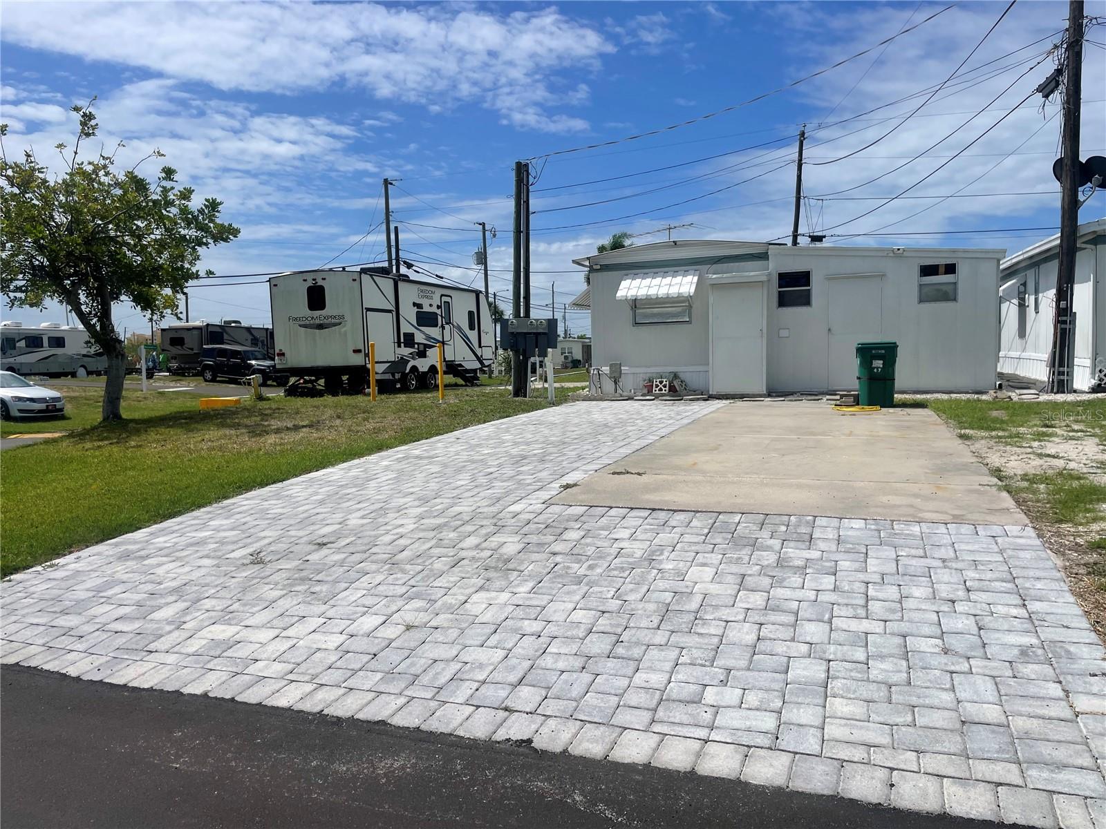 JET MOBILE HOME PARK SEC ONE CO-OP - Land