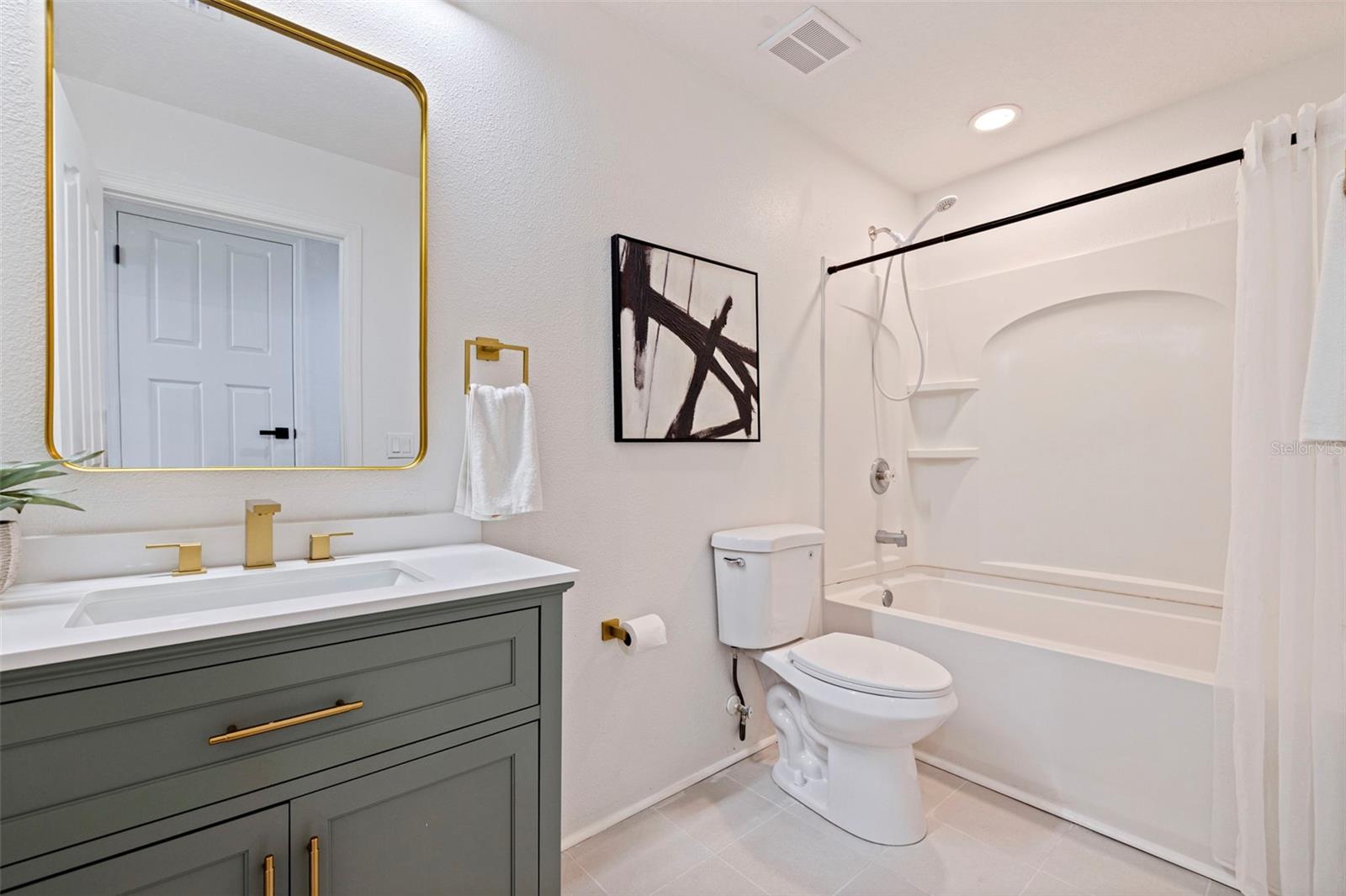 GRACELINE LAKEWOOD SHORES PH III - Residential