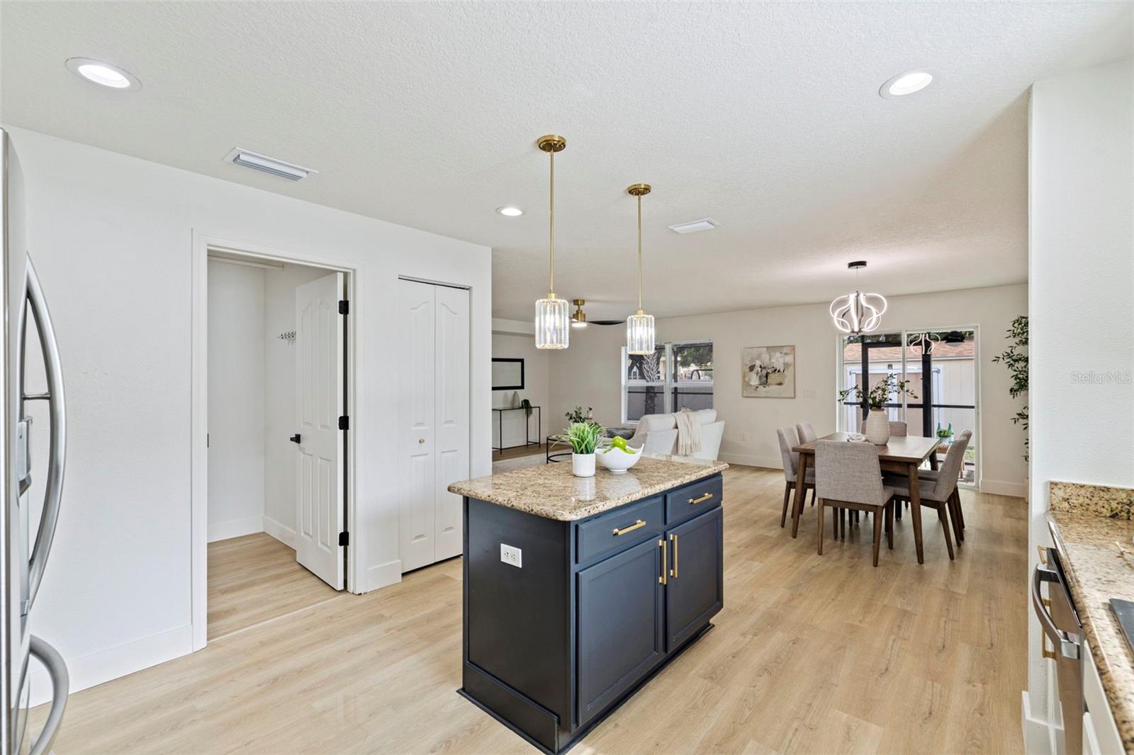 GRACELINE LAKEWOOD SHORES PH III - Residential