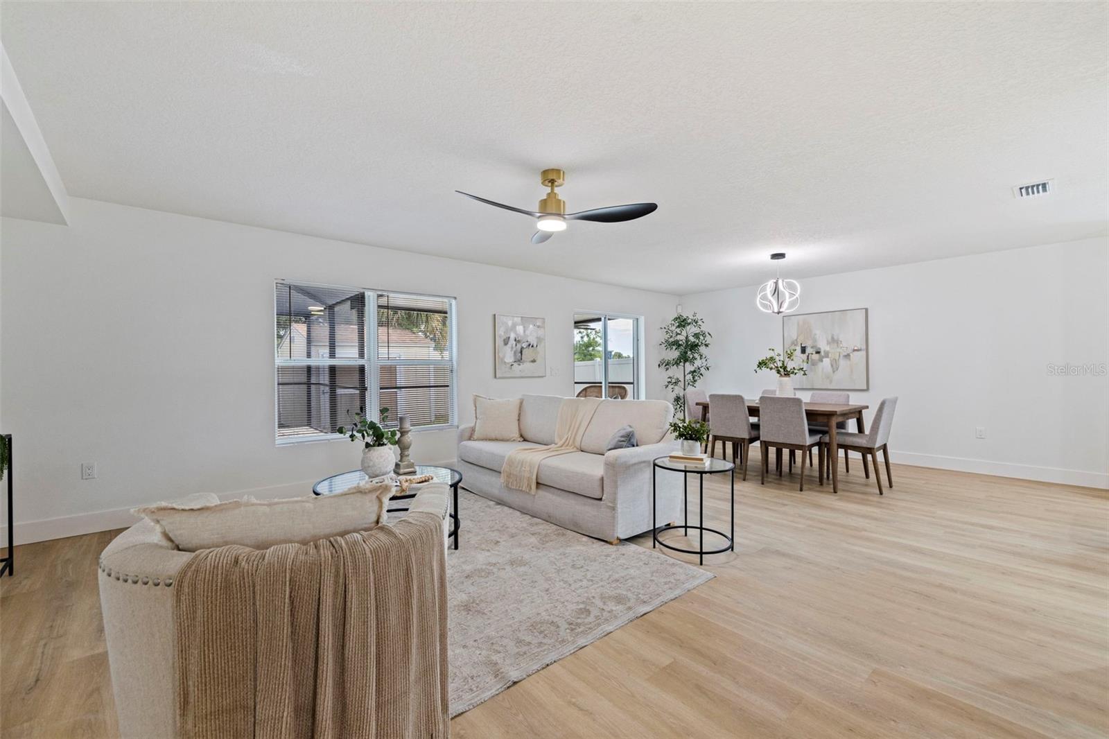 GRACELINE LAKEWOOD SHORES PH III - Residential