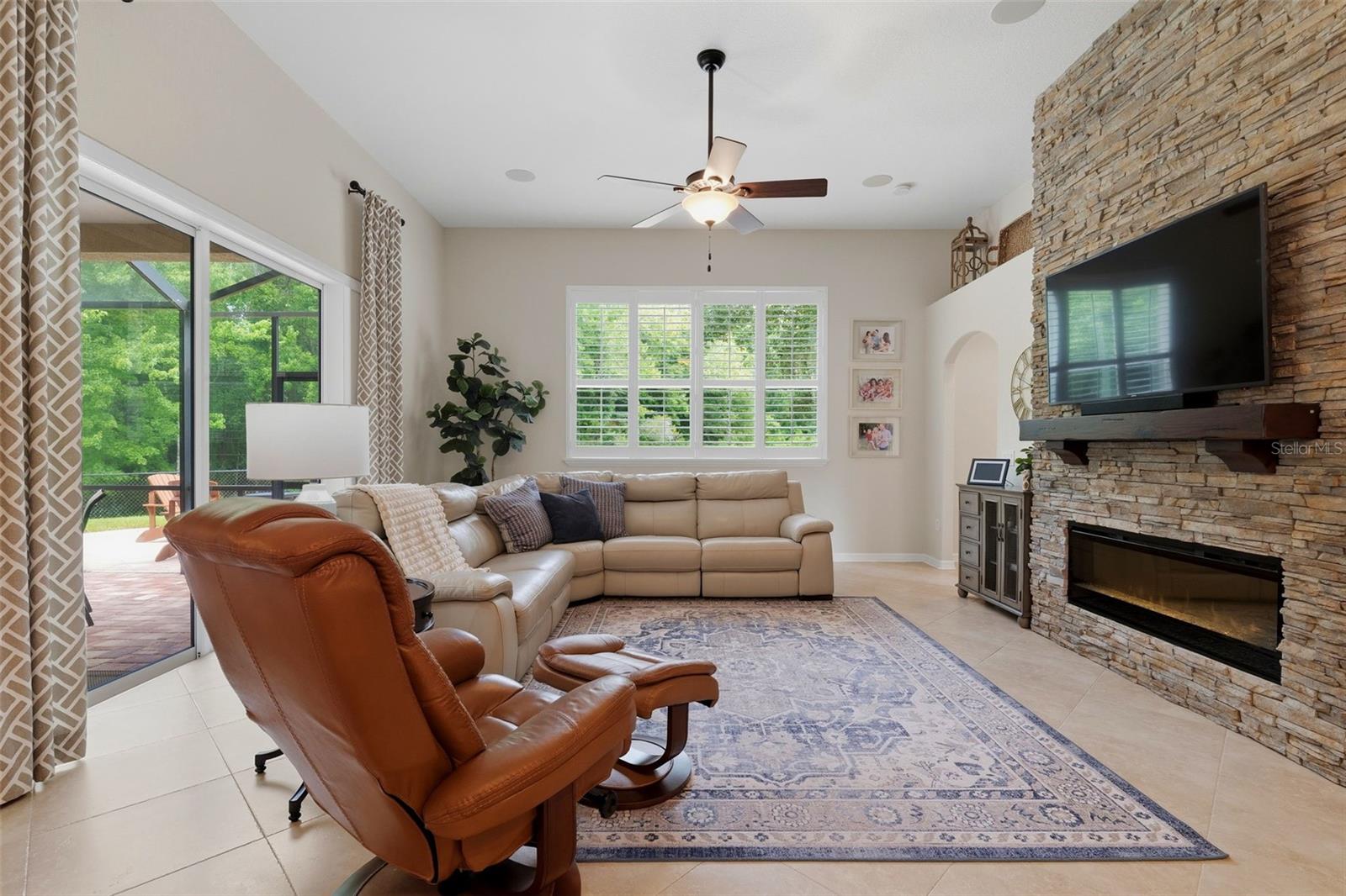 GREY HAWK AT LAKE POLO PH 02 - Residential