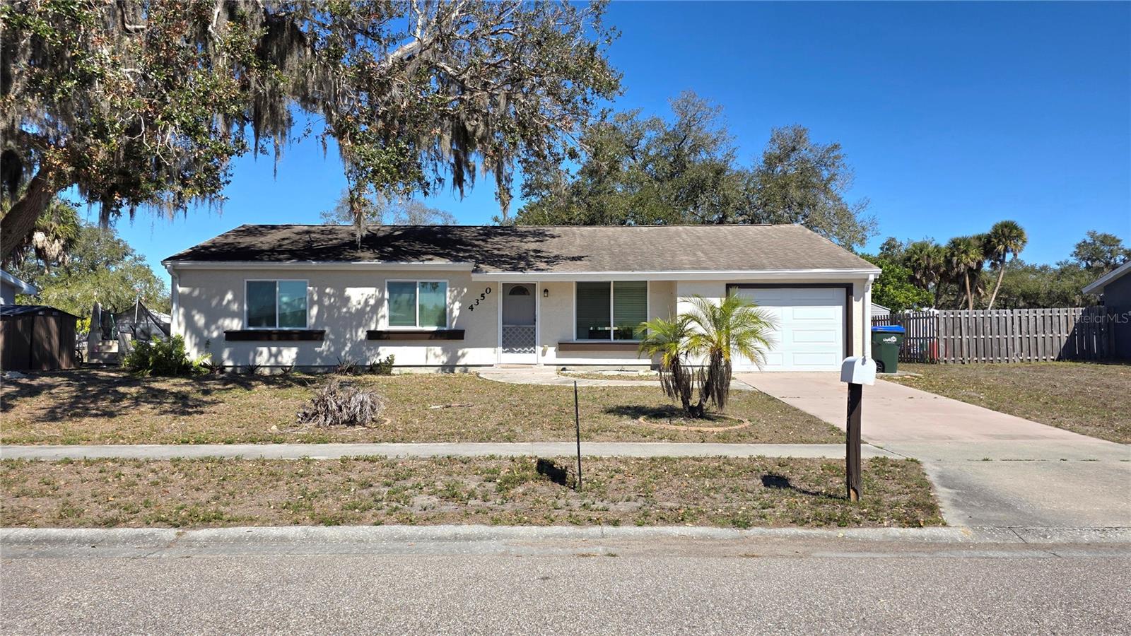 Ready for a first-time buyer or investor, this 3-bedroom, 2-bath home with a 1-car garage also features a den that can serve as a 4th bedroom. The property is move-in ready, offering an open floor plan, city water, and a kitchen with wood cabinetry. Neutral tile flooring extends throughout the home.
The spacious living room is ideal for gatherings, and ceiling fans are installed throughout for added comfort. The backyard provides excellent outdoor space.
Conveniently located near shopping, restaurants, and schools. Don’t miss this one—come see it today!