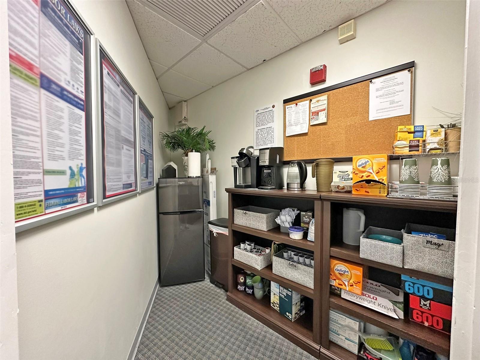 OFFICES/SOUTH STAR - Commercial Sale