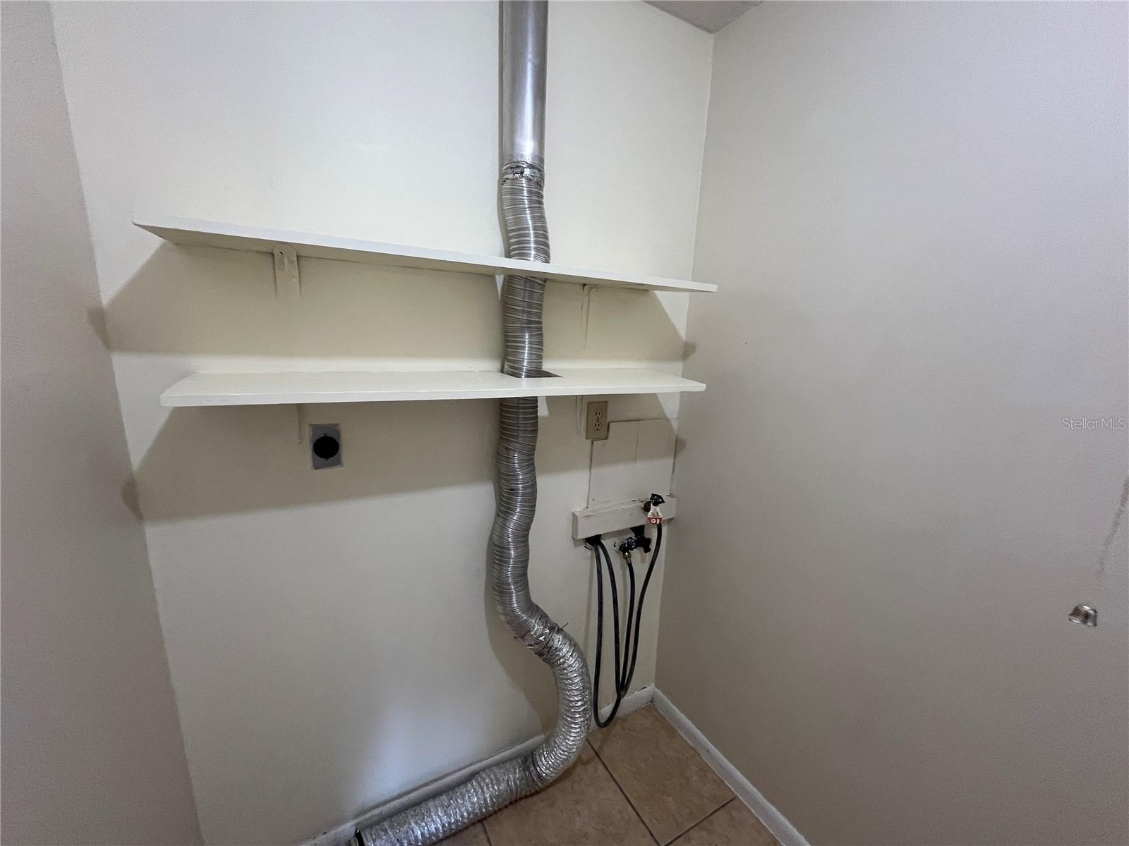LAKE WALES - Residential Lease