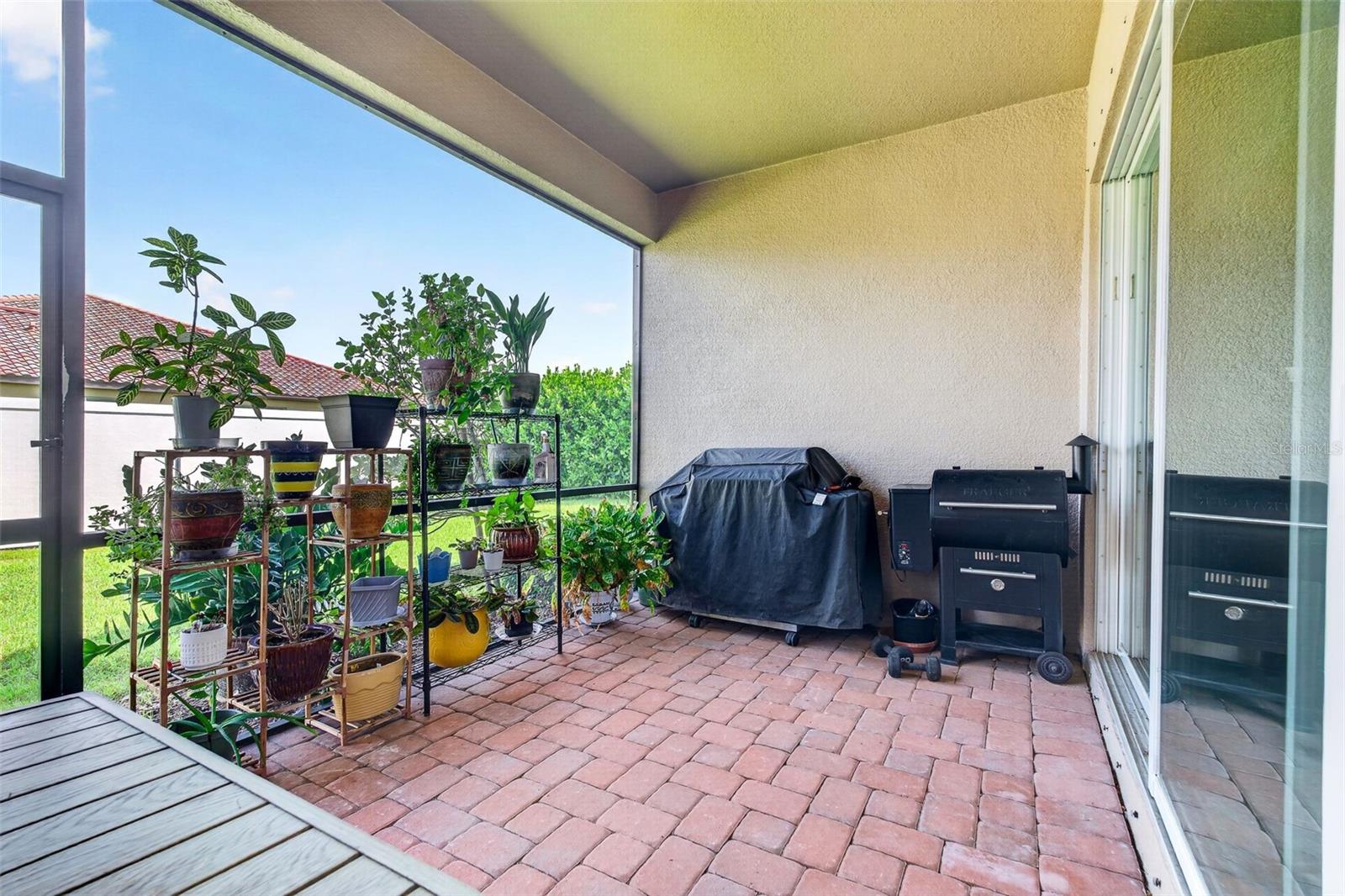 ARBOR GRANDE - Residential