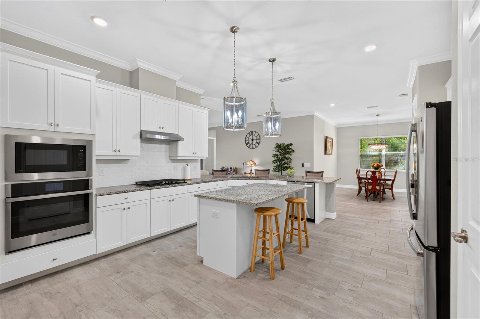 ARBOR GRANDE - Residential