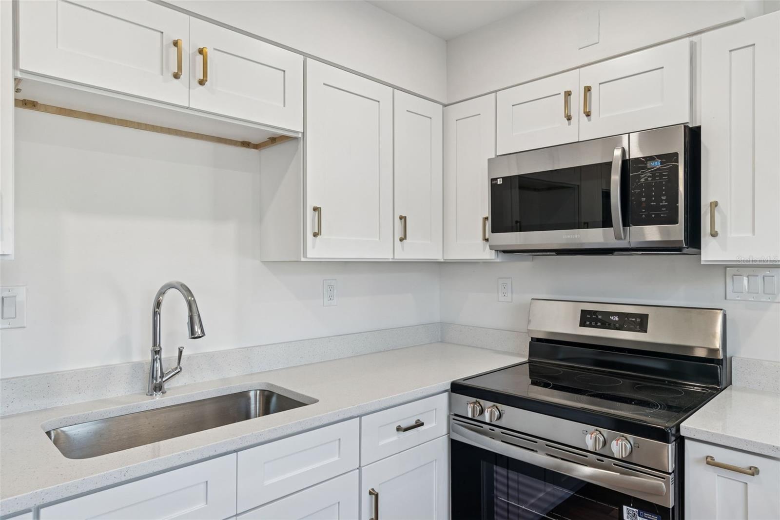 NORTH MADEIRA SHORES - Residential Lease