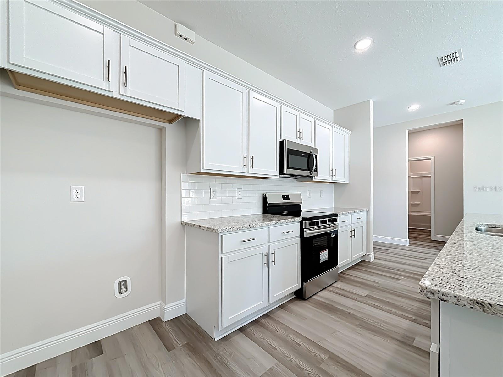 1562 - PORT CHARLOTTE SUB 18 - Residential
