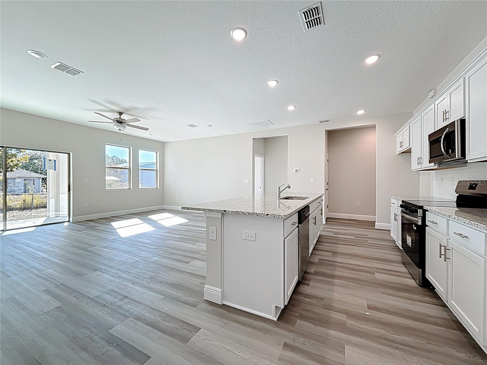 1562 - PORT CHARLOTTE SUB 18 - Residential