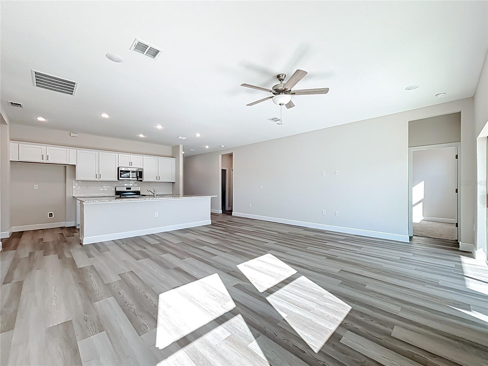 1562 - PORT CHARLOTTE SUB 18 - Residential