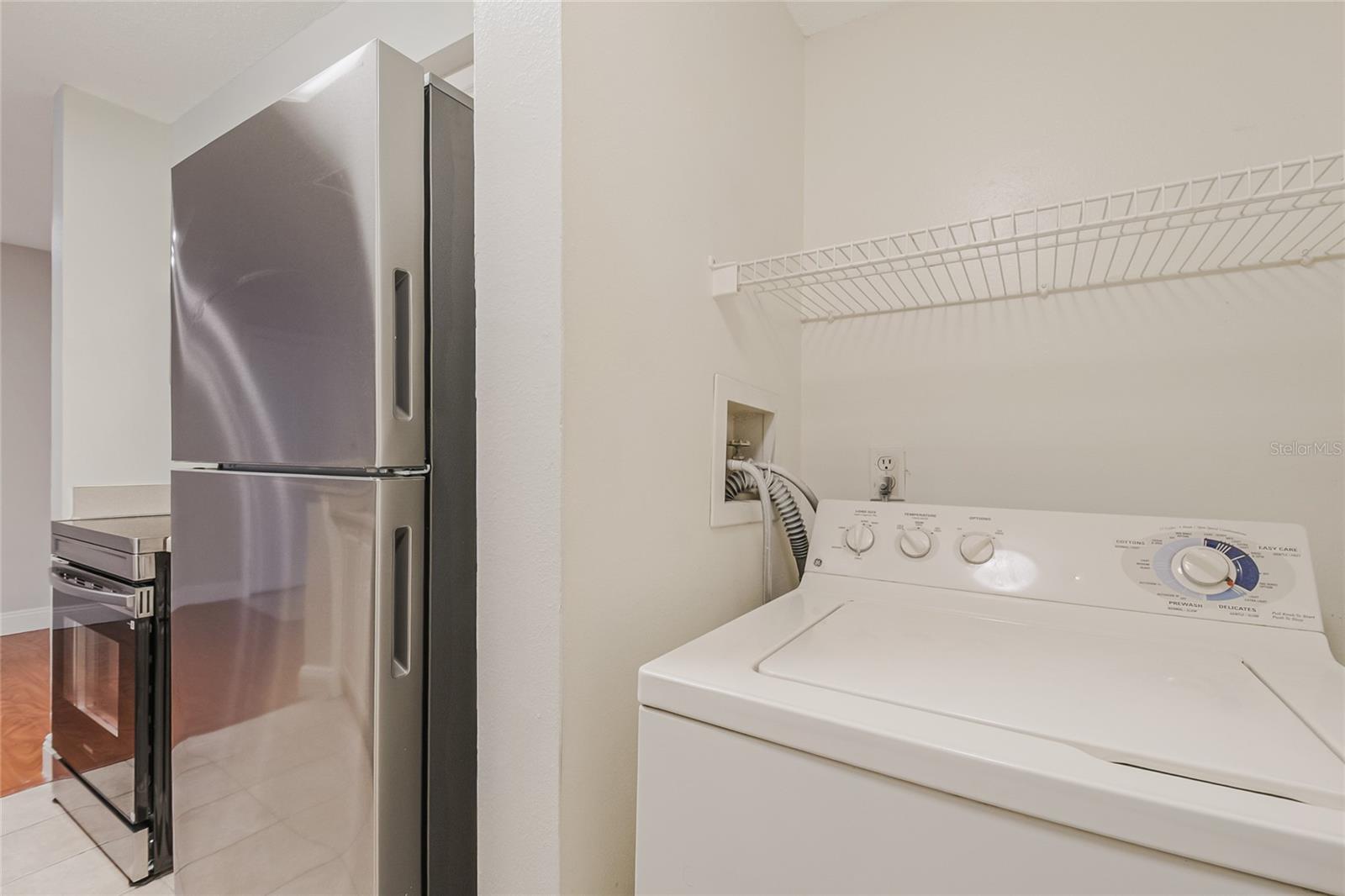 GABLES AT LAKESIDE THE CONDO - Residential Lease