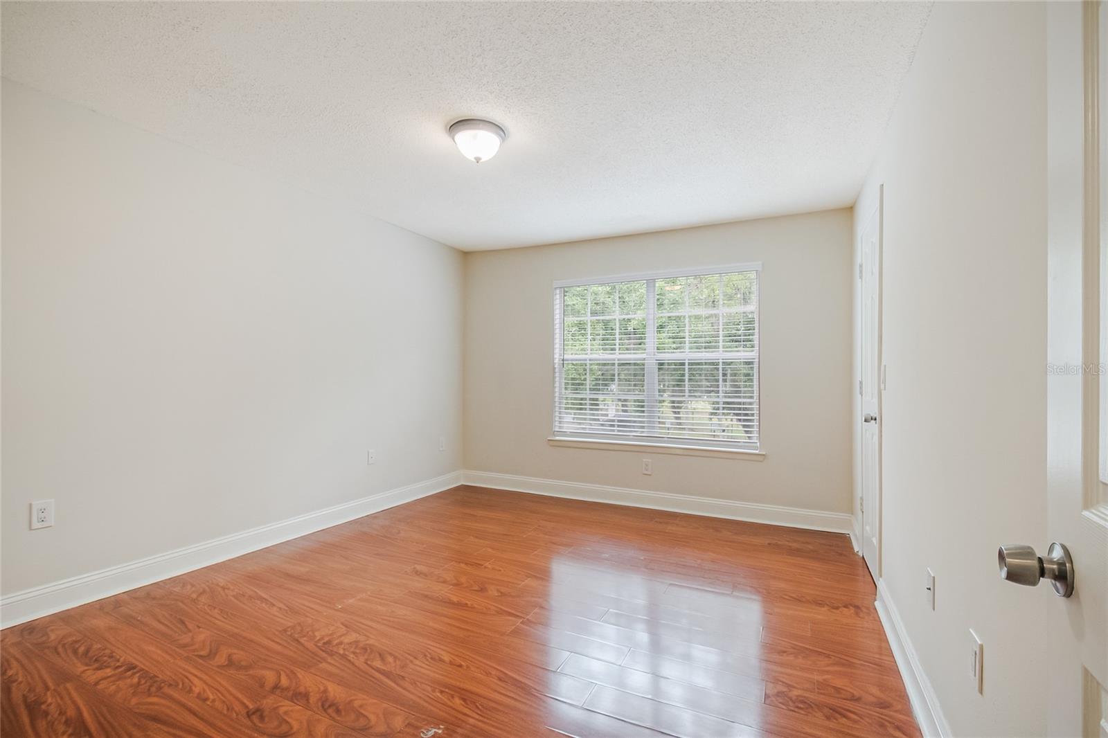 GABLES AT LAKESIDE THE CONDO - Residential Lease