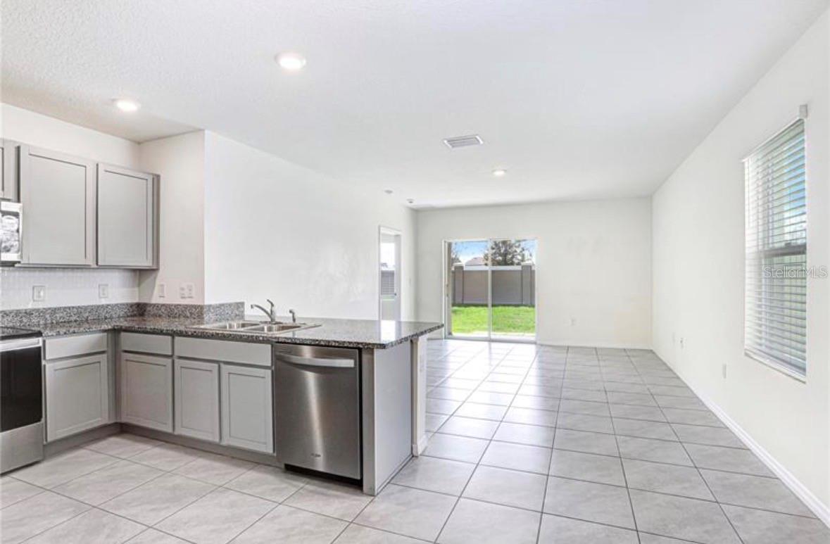 EPPERSON RANCH NORTH POD F PH - Residential