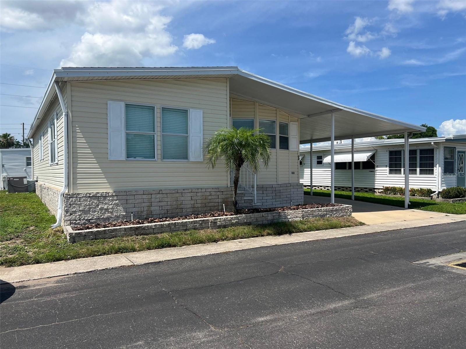 PALM HILL MOBILE HOME PARK UNREC - Residential