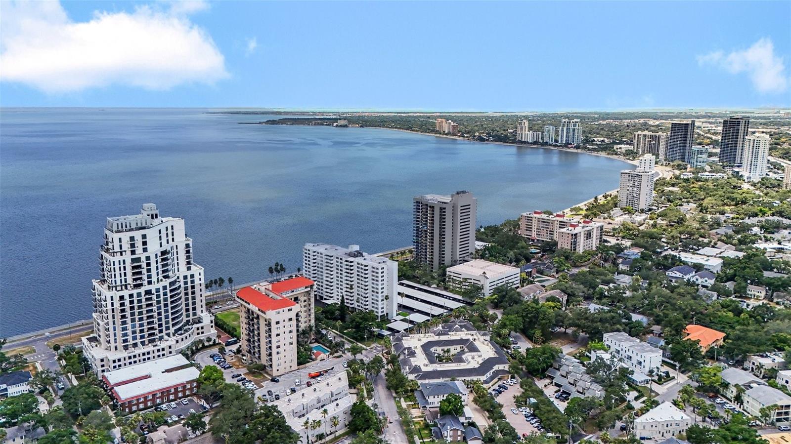 BAYSHORE ROYAL CONDOMINIUM - Residential