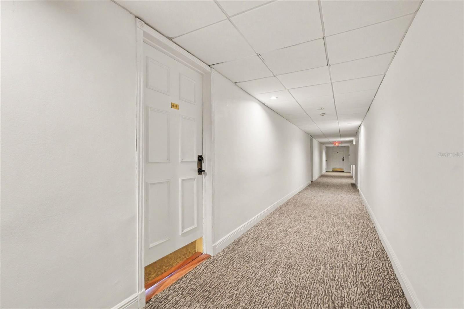 BAYSHORE ROYAL CONDOMINIUM - Residential