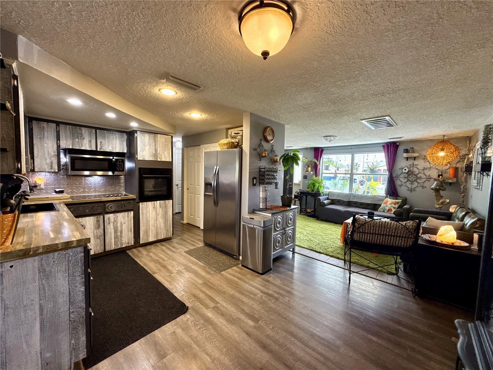 HOLIDAY LAKE ESTATES - Residential