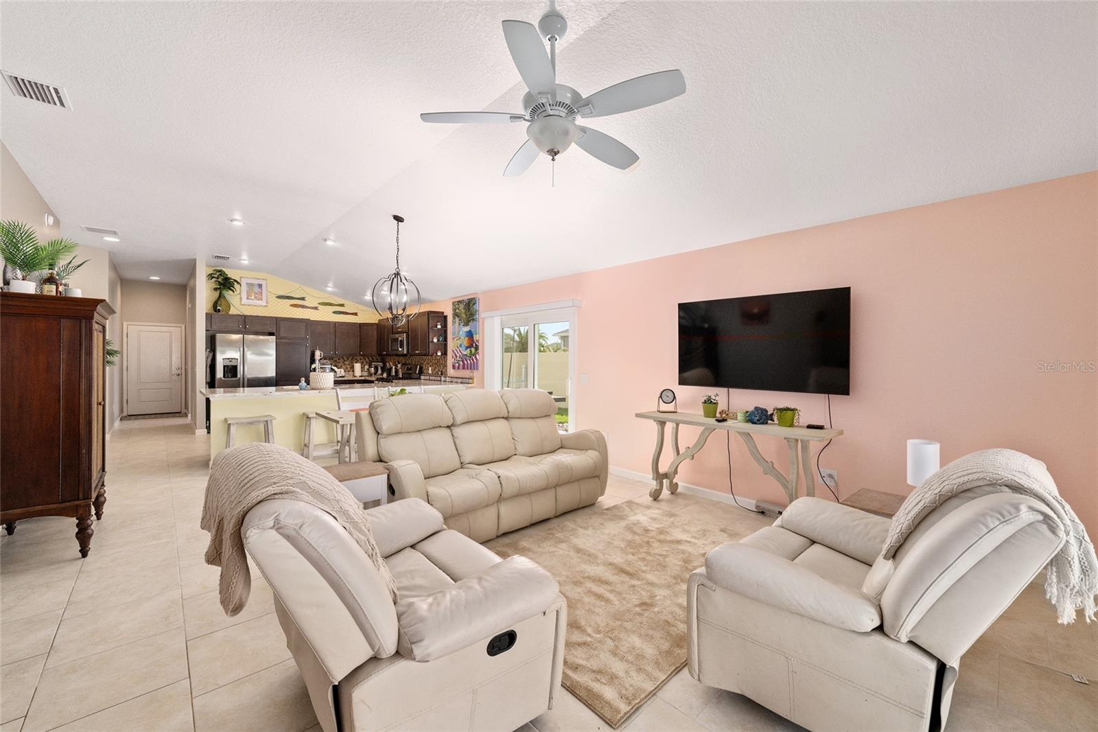 VILLAGES/SOUTHERN OAKS UN #91 - Residential