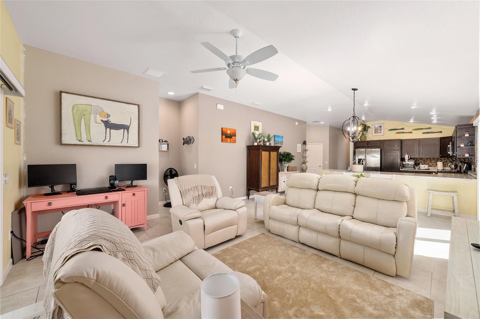 VILLAGES/SOUTHERN OAKS UN #91 - Residential
