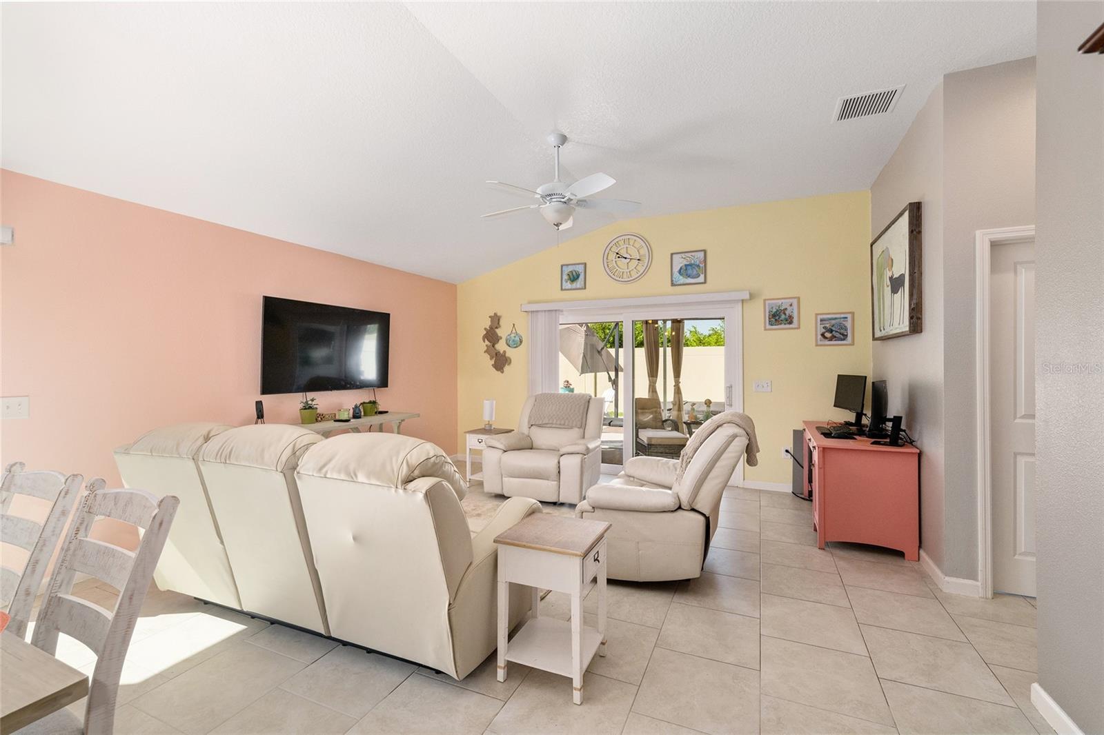 VILLAGES/SOUTHERN OAKS UN #91 - Residential