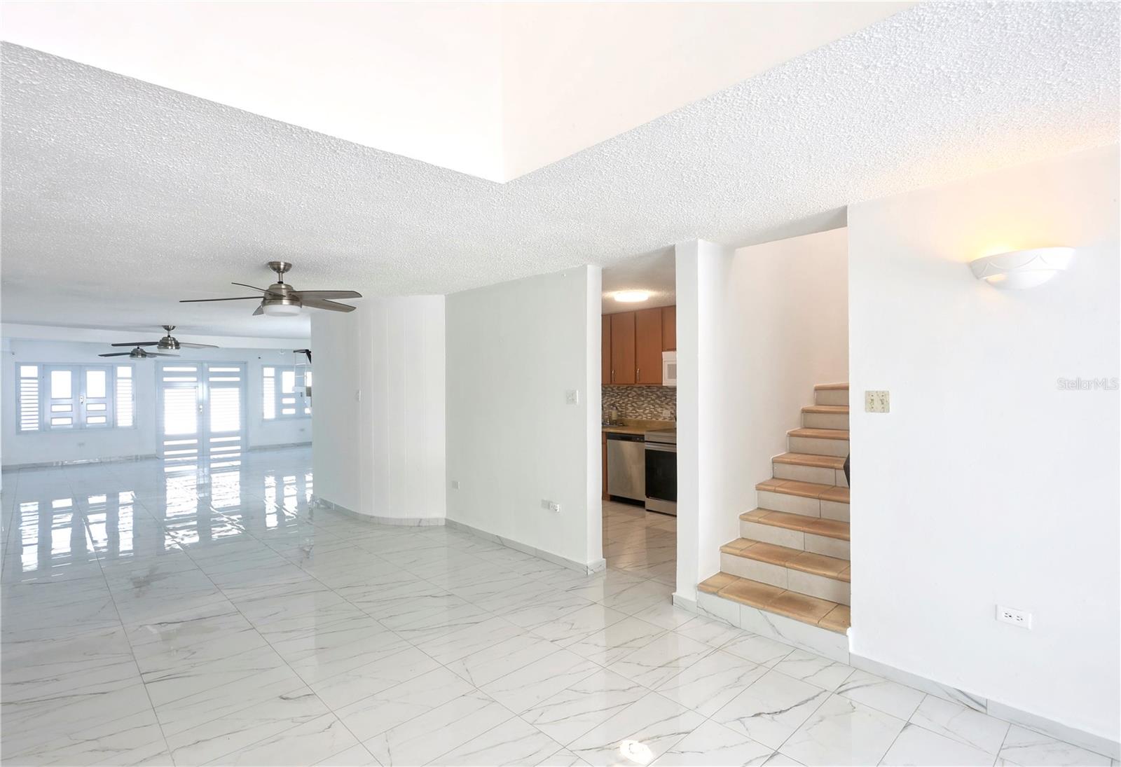 GOBERNADOR PIÑERO - Residential