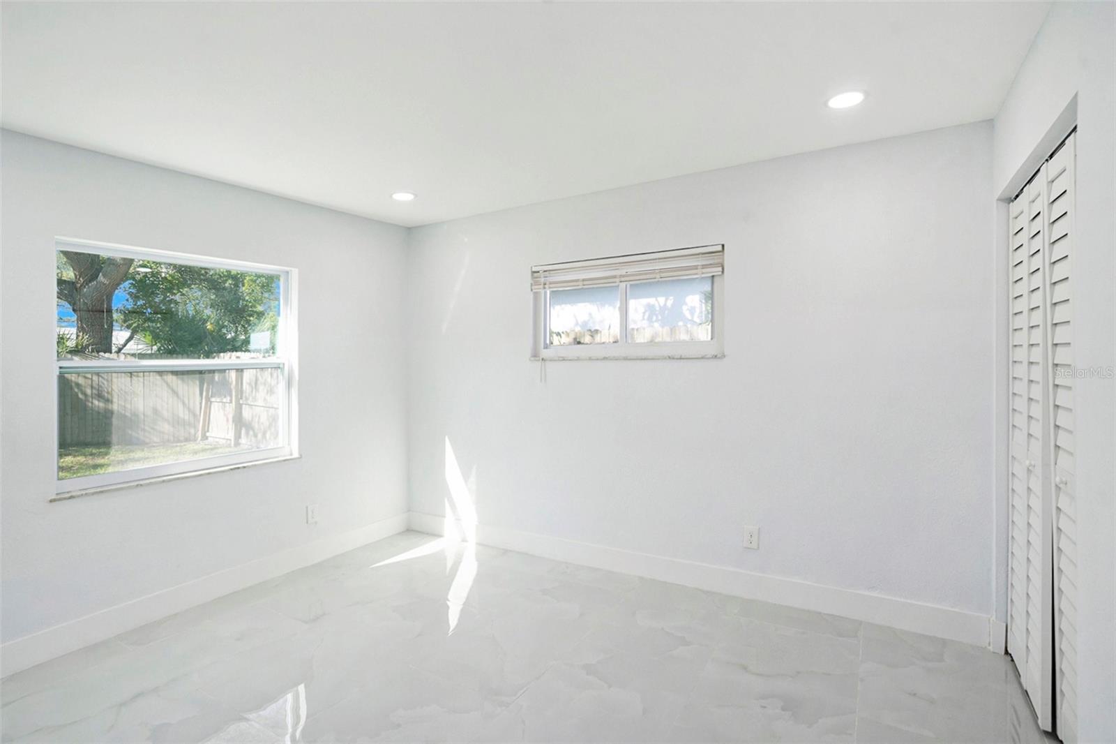 SHOREACRES CENTER - Residential