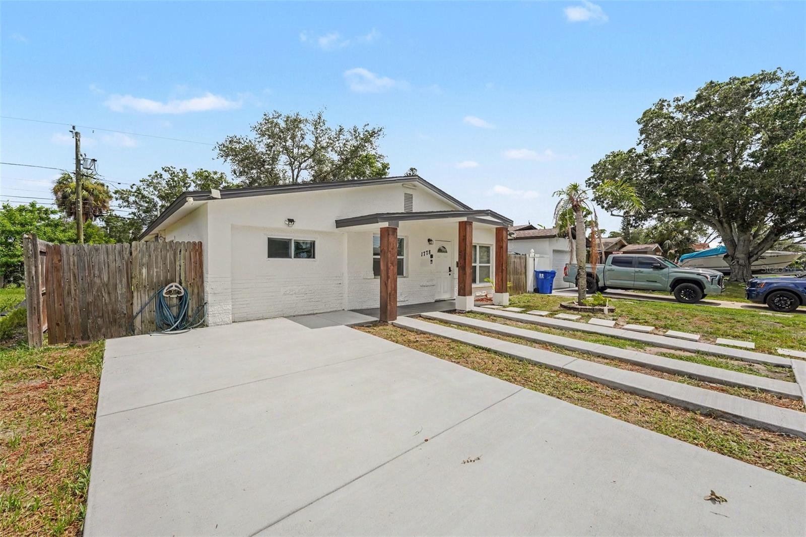 SHOREACRES CENTER - Residential