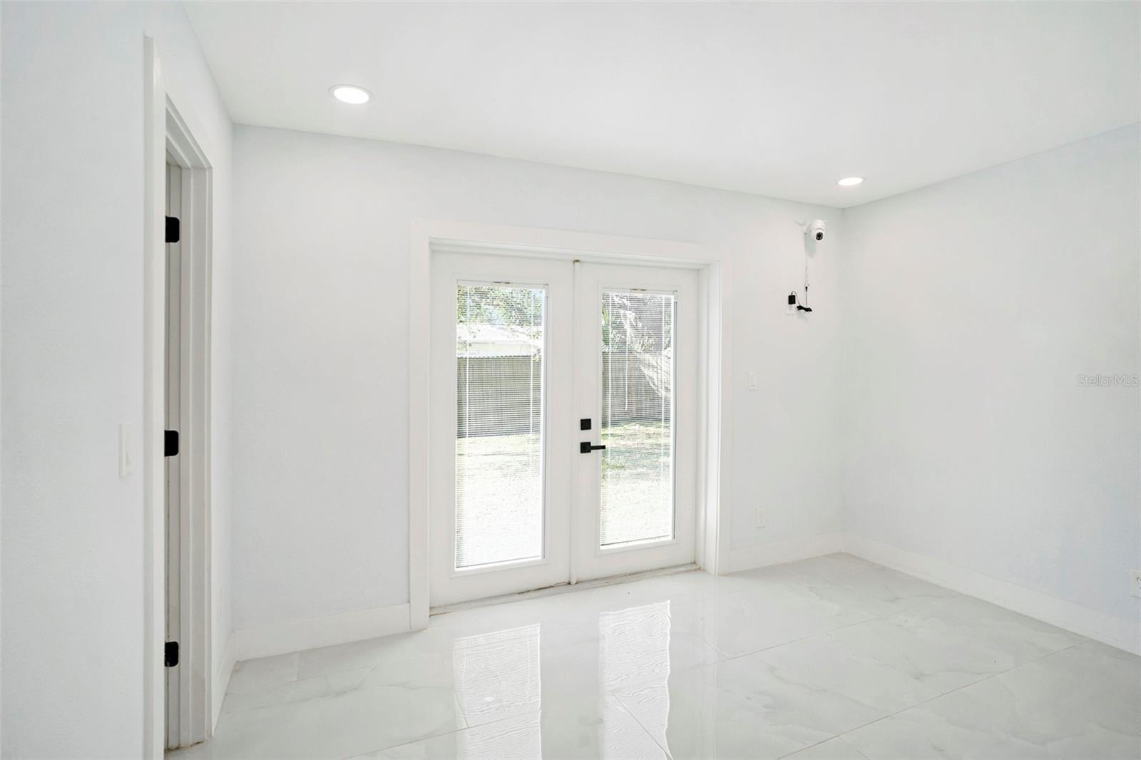 SHOREACRES CENTER - Residential
