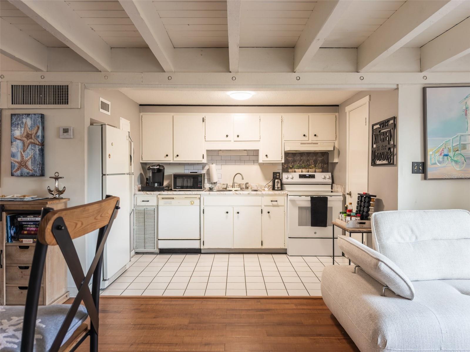 BRETTON WOODS - Residential