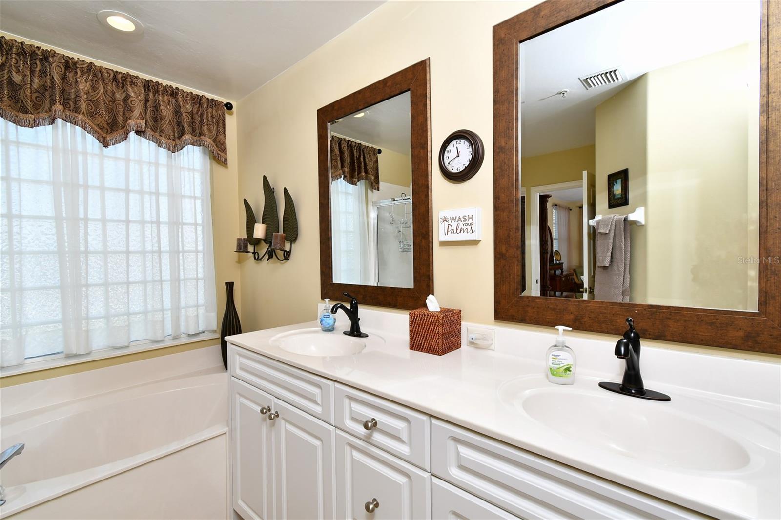 EMERALD ISLE CONDO - Residential