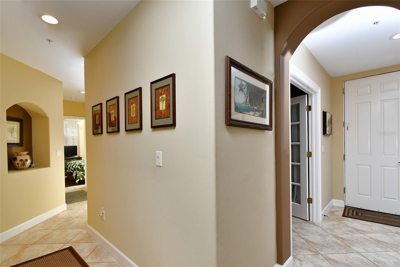 EMERALD ISLE CONDO - Residential