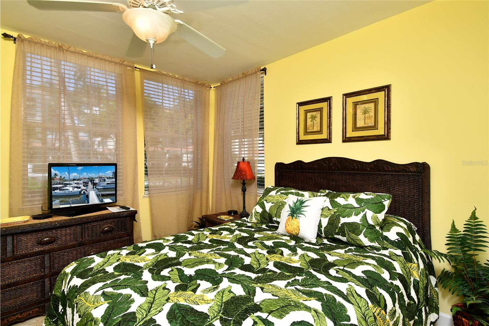 EMERALD ISLE CONDO - Residential