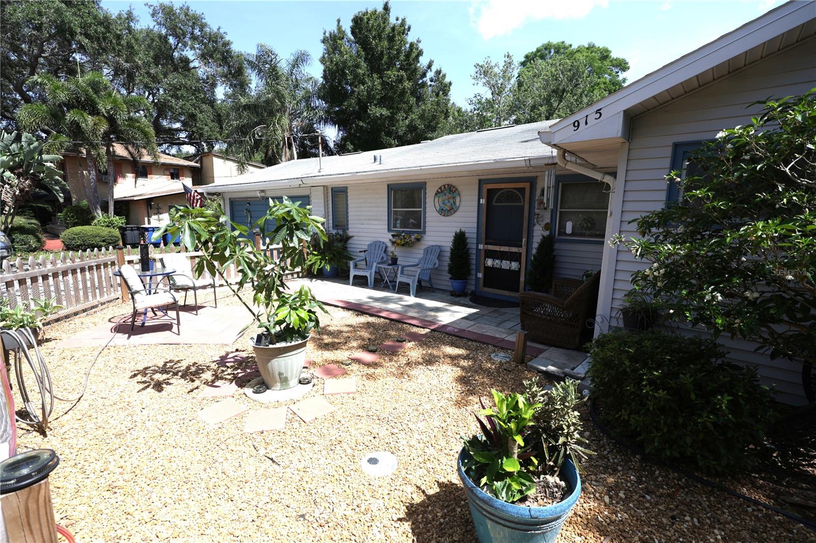 LAKE BELLEVIEW ADD - Residential