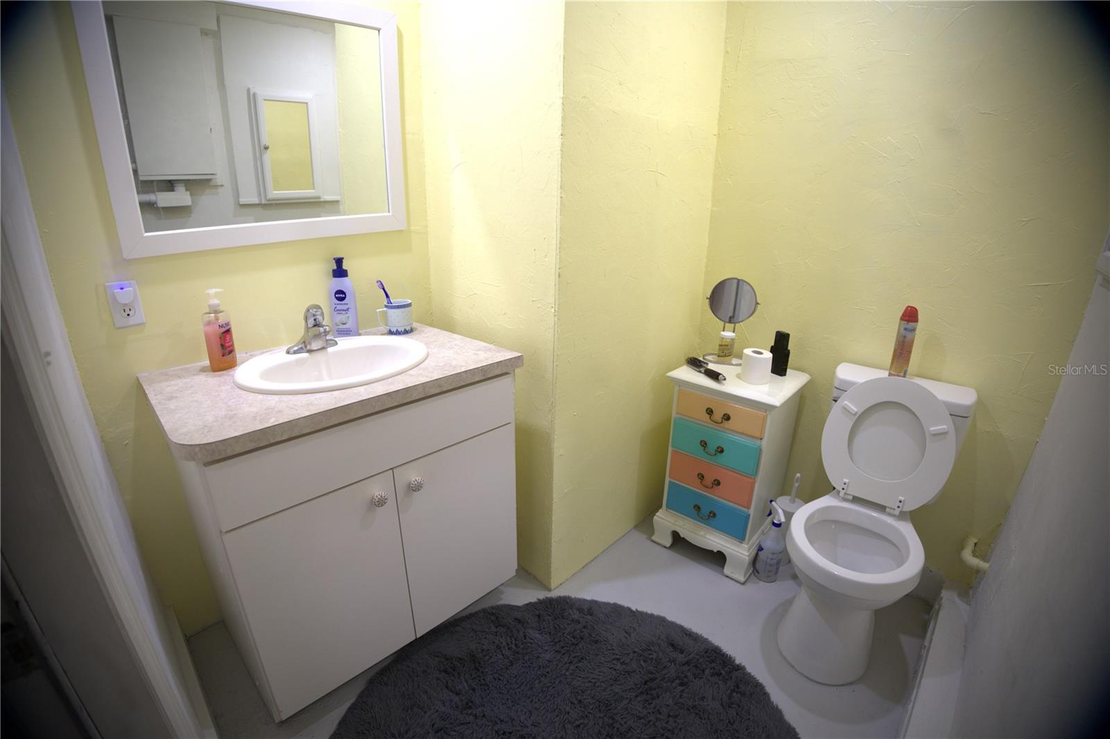 LAKE BELLEVIEW ADD - Residential