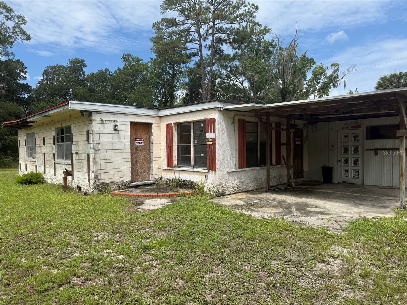 ST JOHNS GARDENS - Commercial Sale
