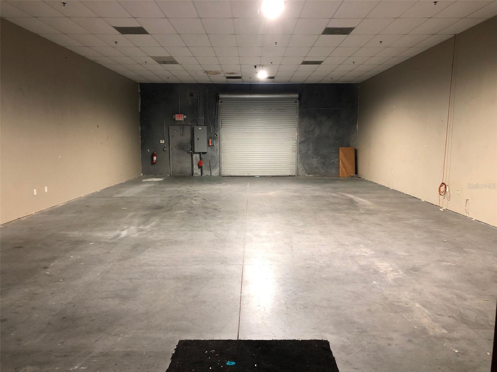 O S P SERVICE CENTER - Commercial Sale