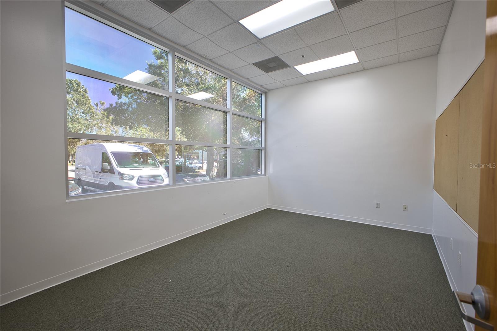 O S P SERVICE CENTER - Commercial Sale