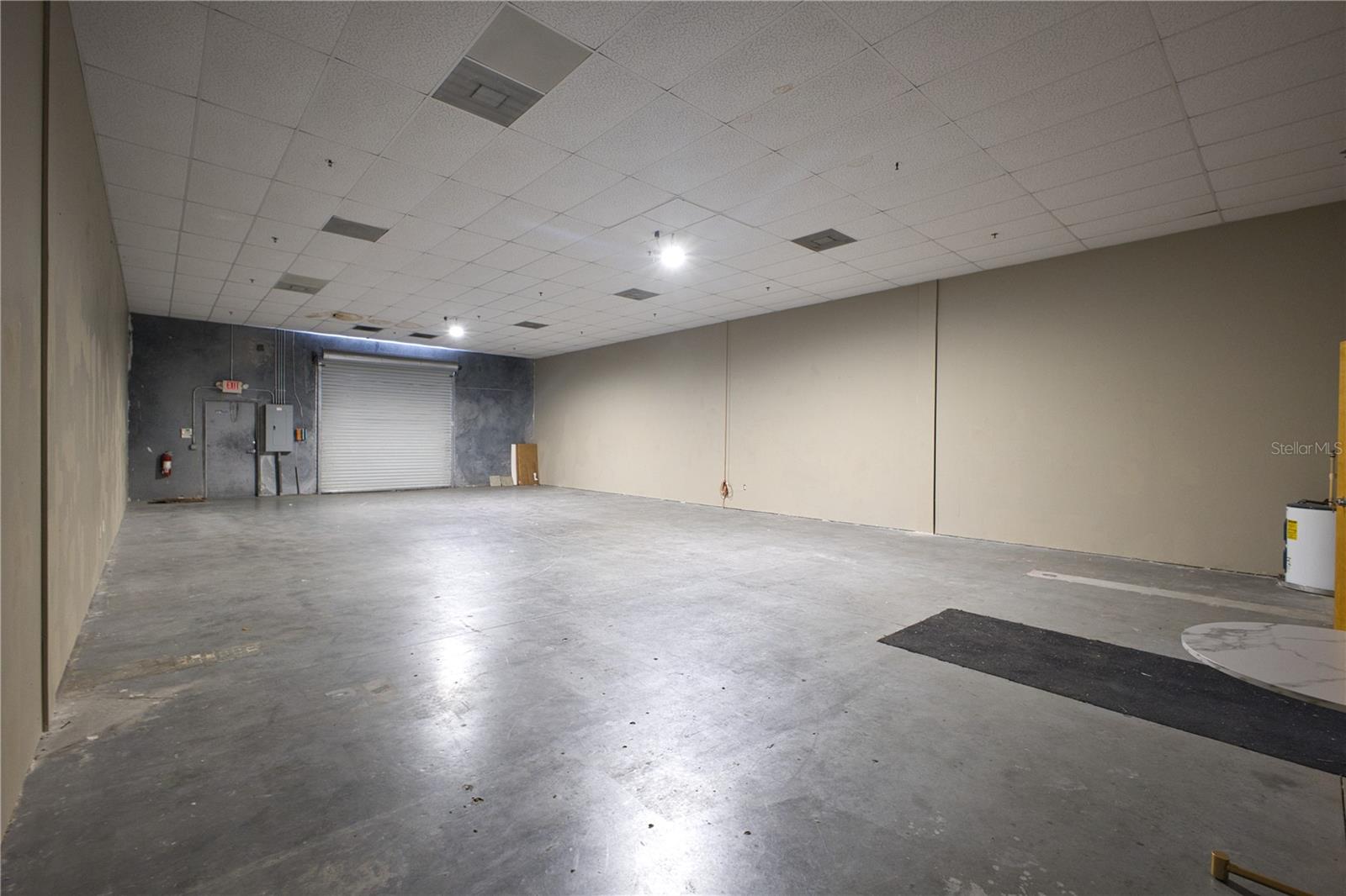O S P SERVICE CENTER - Commercial Sale