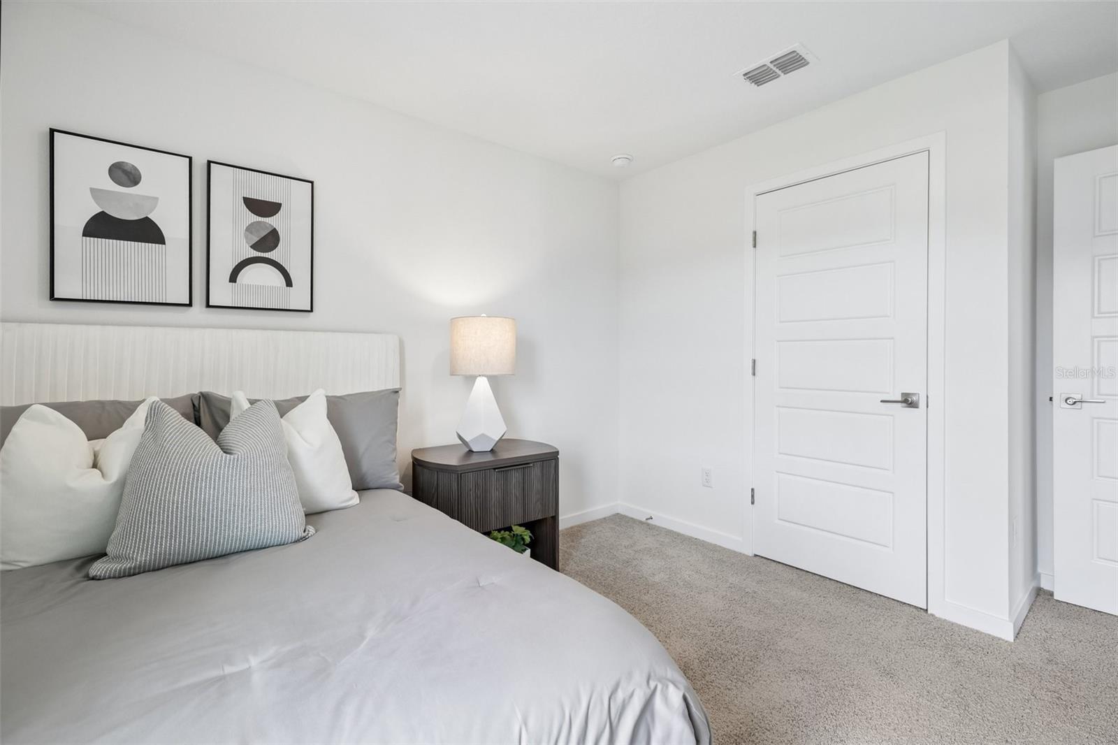 BOULEVARD OAKS - Residential