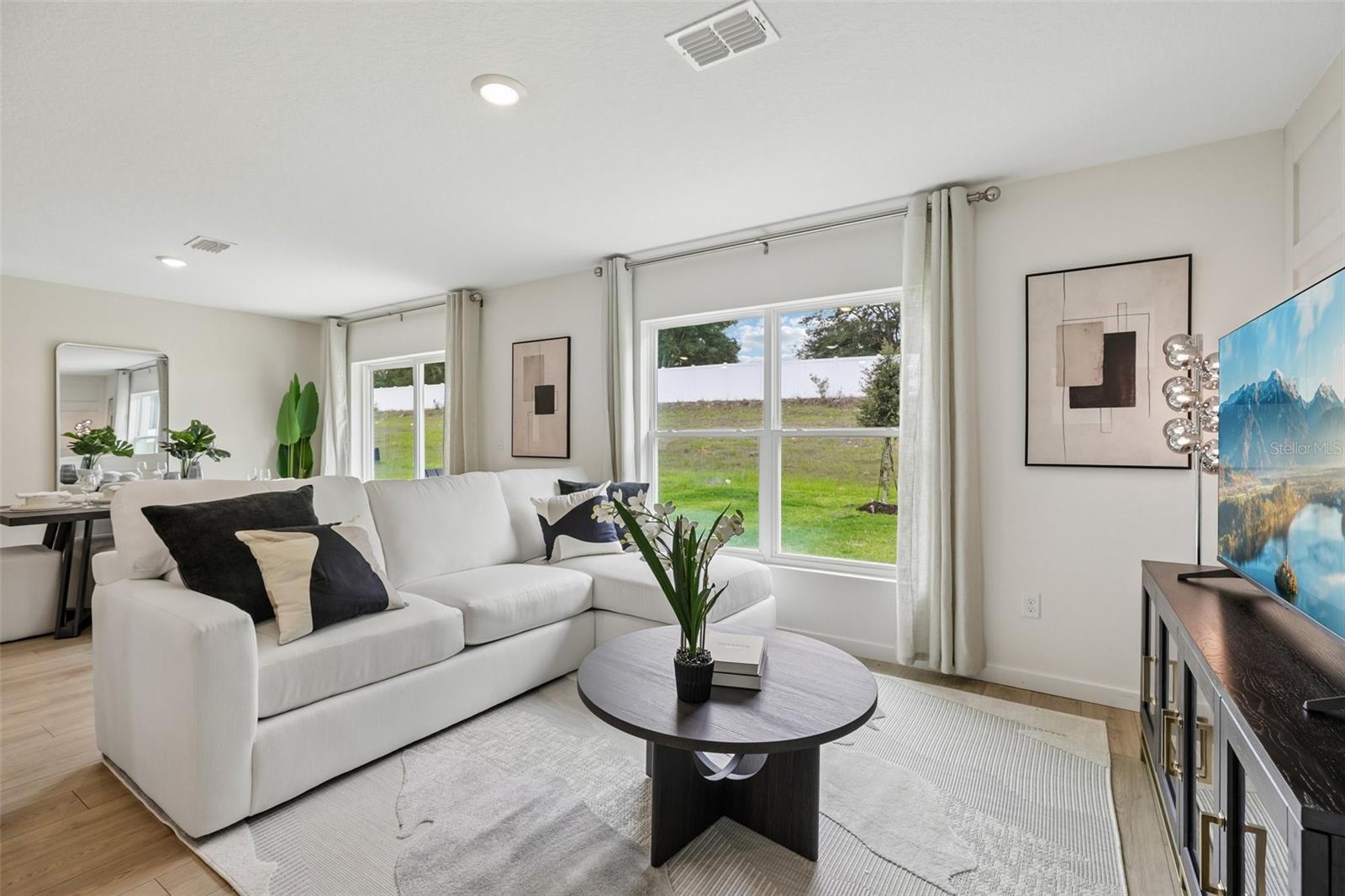 BOULEVARD OAKS - Residential