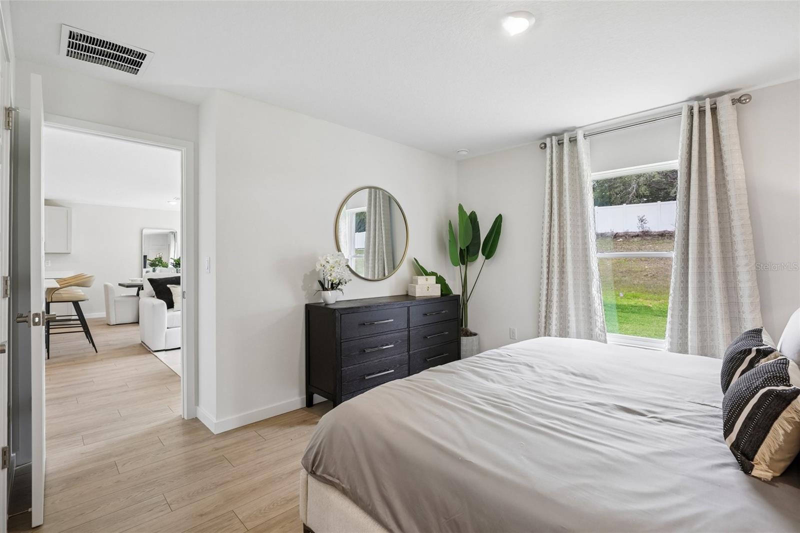 BOULEVARD OAKS - Residential