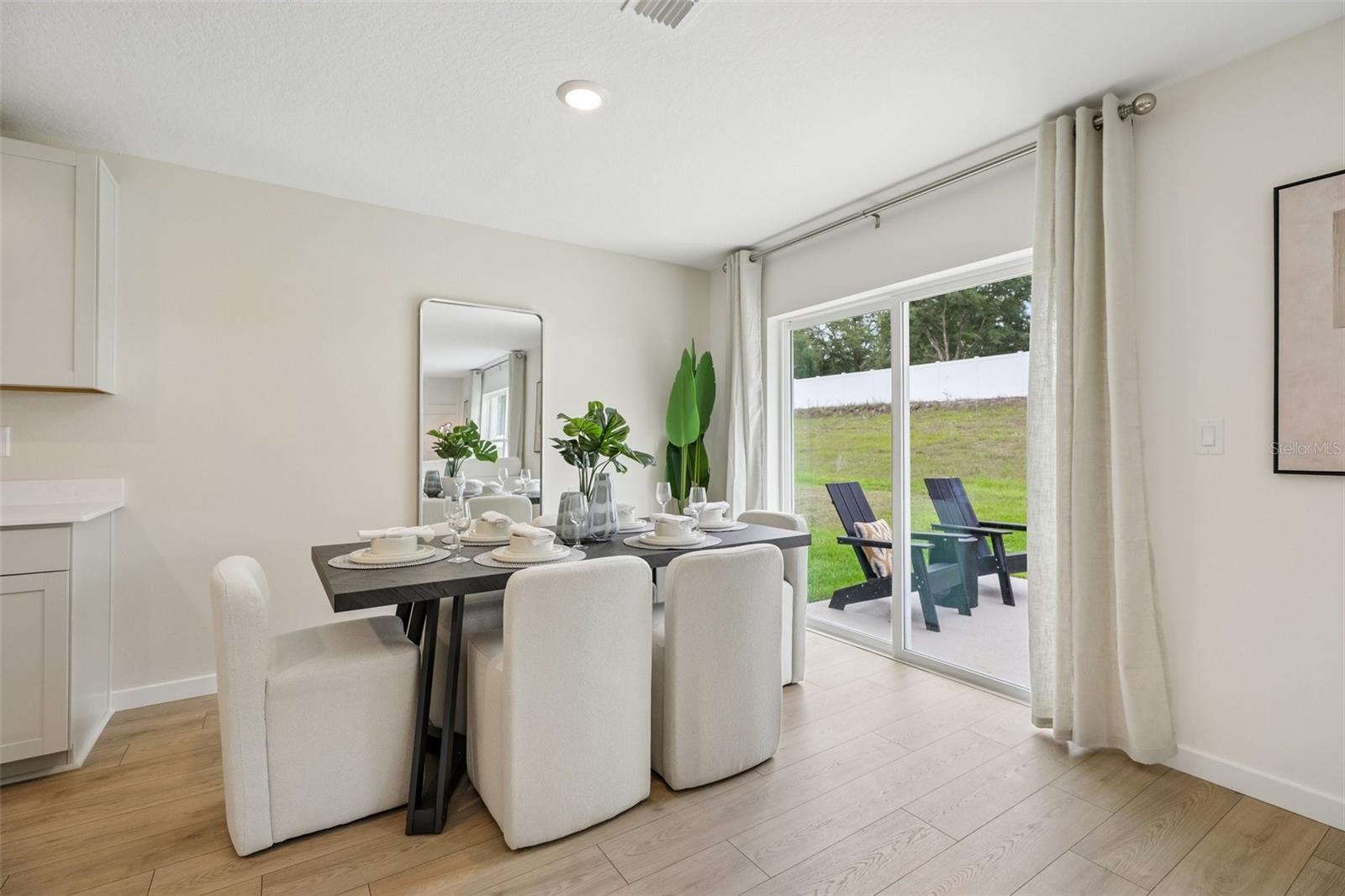 BOULEVARD OAKS - Residential