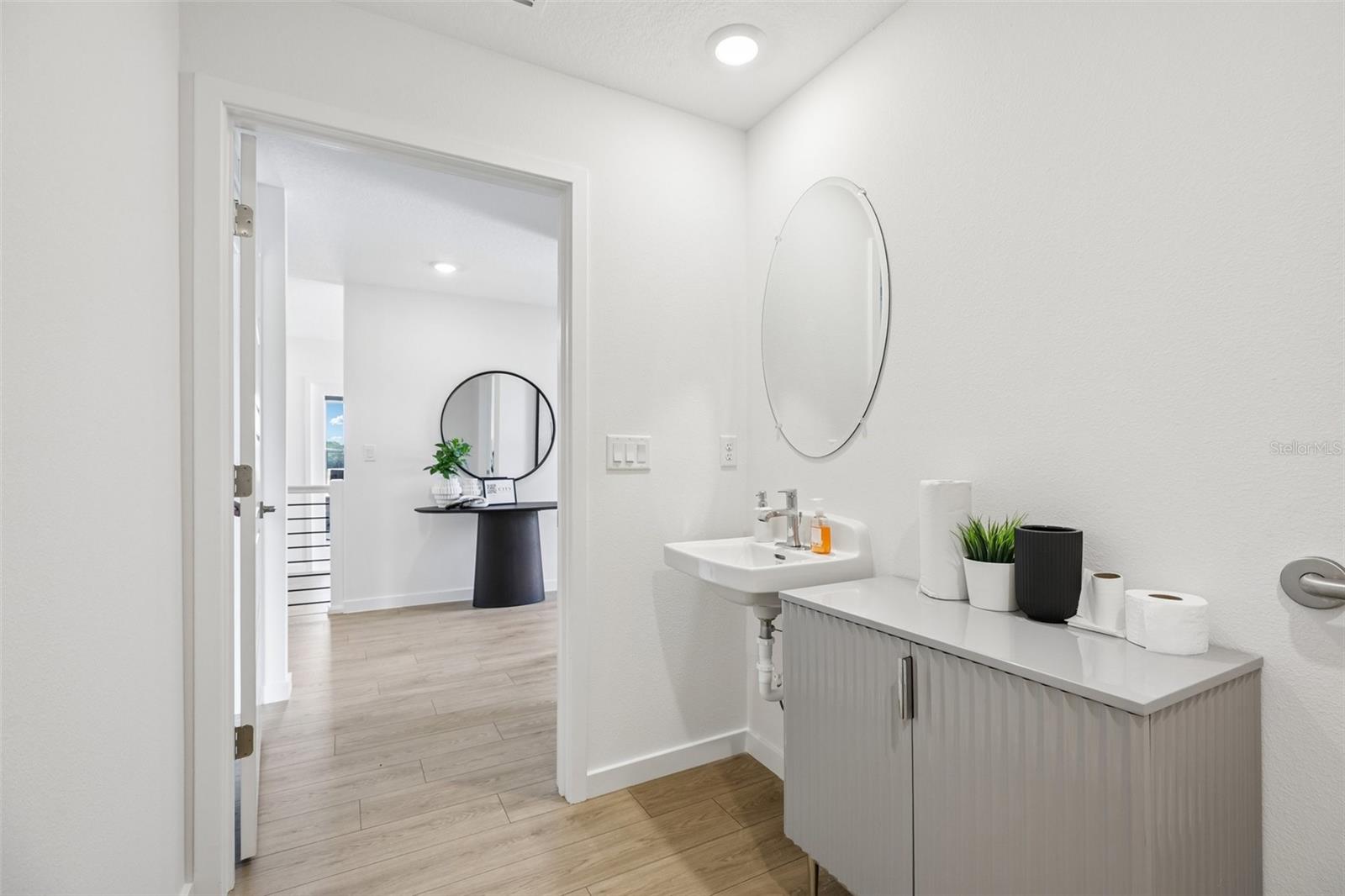 BOULEVARD OAKS - Residential
