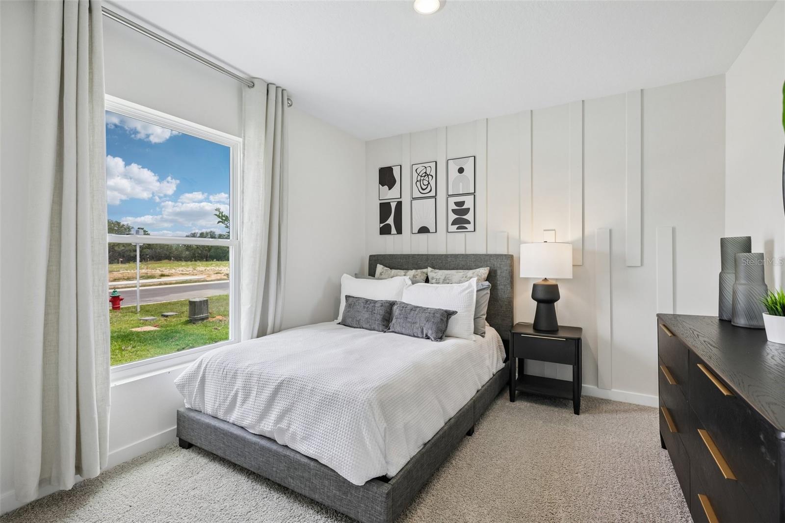 BOULEVARD OAKS - Residential
