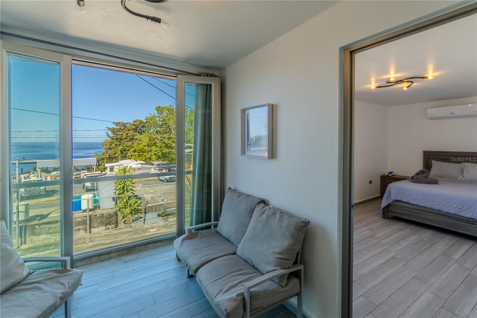 SUGAR BRIDGE SUITES - Residential Income