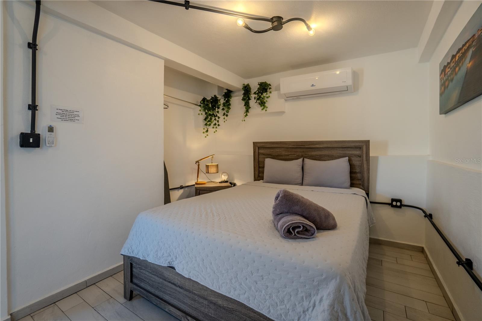 SUGAR BRIDGE SUITES - Residential Income