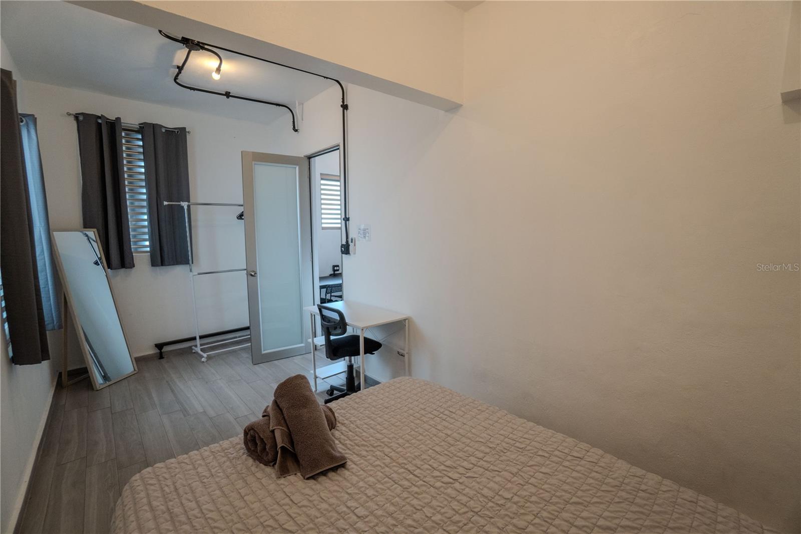 SUGAR BRIDGE SUITES - Residential Income