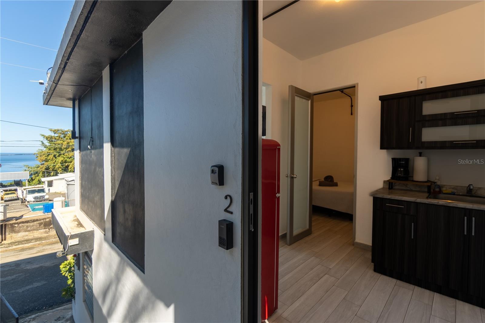 SUGAR BRIDGE SUITES - Residential Income